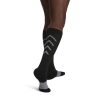 Sigvaris, 15-20  mmHg - Unisex Athletic Recovery Socks - Calf, 401C - Image 4